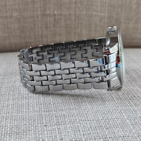 Liz Claiborne Men Wristwatch Silver Tone Multi Functional Analog Watch Read desc - Picture 11 of 12